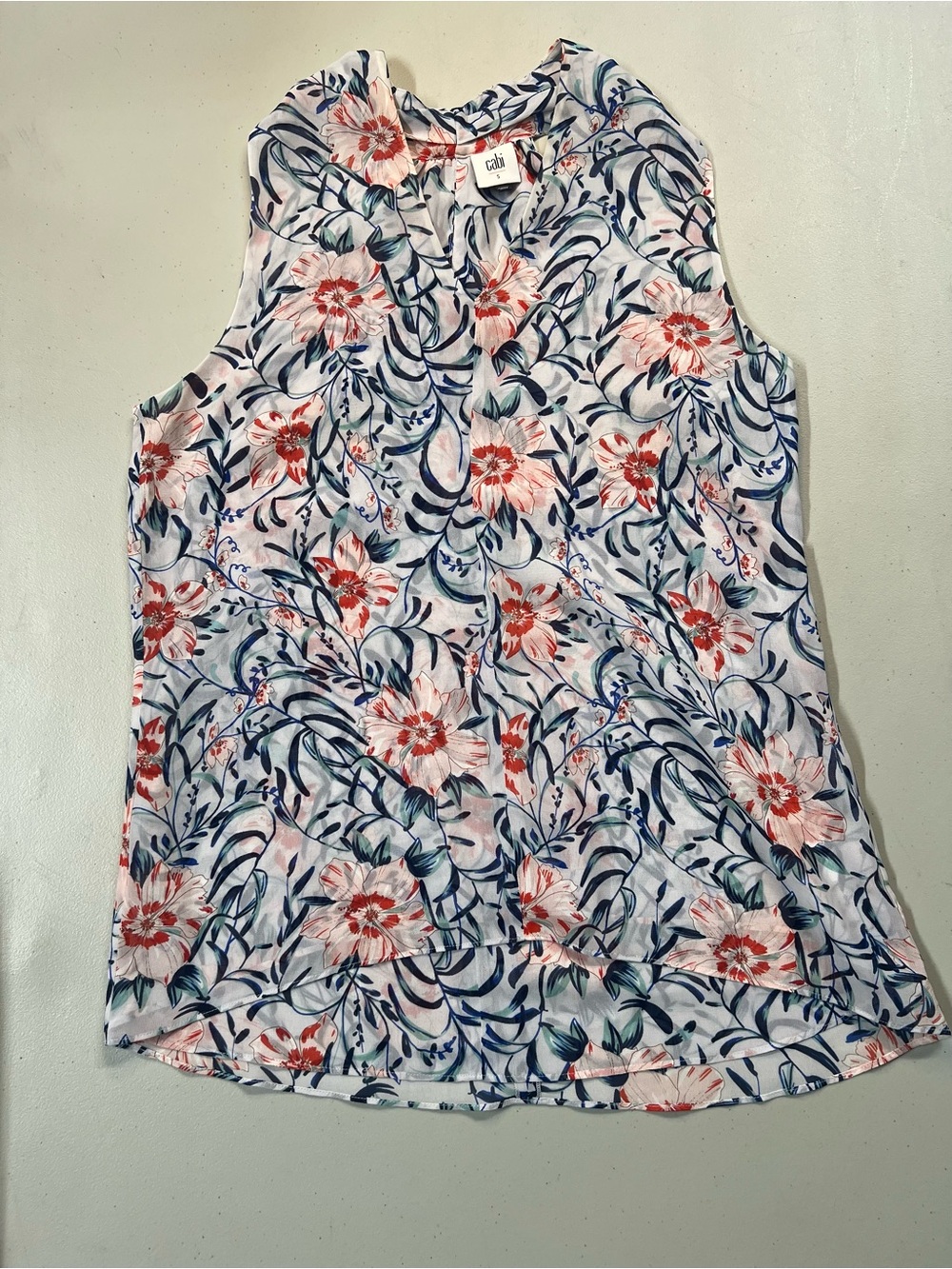 CAbi Floral Sleeveless Blouse Women’s Small Split Neck Lightweight Top